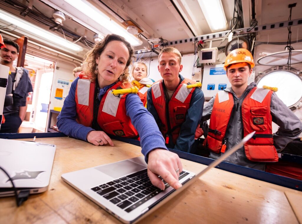 Students aboard the Sproul research ship
